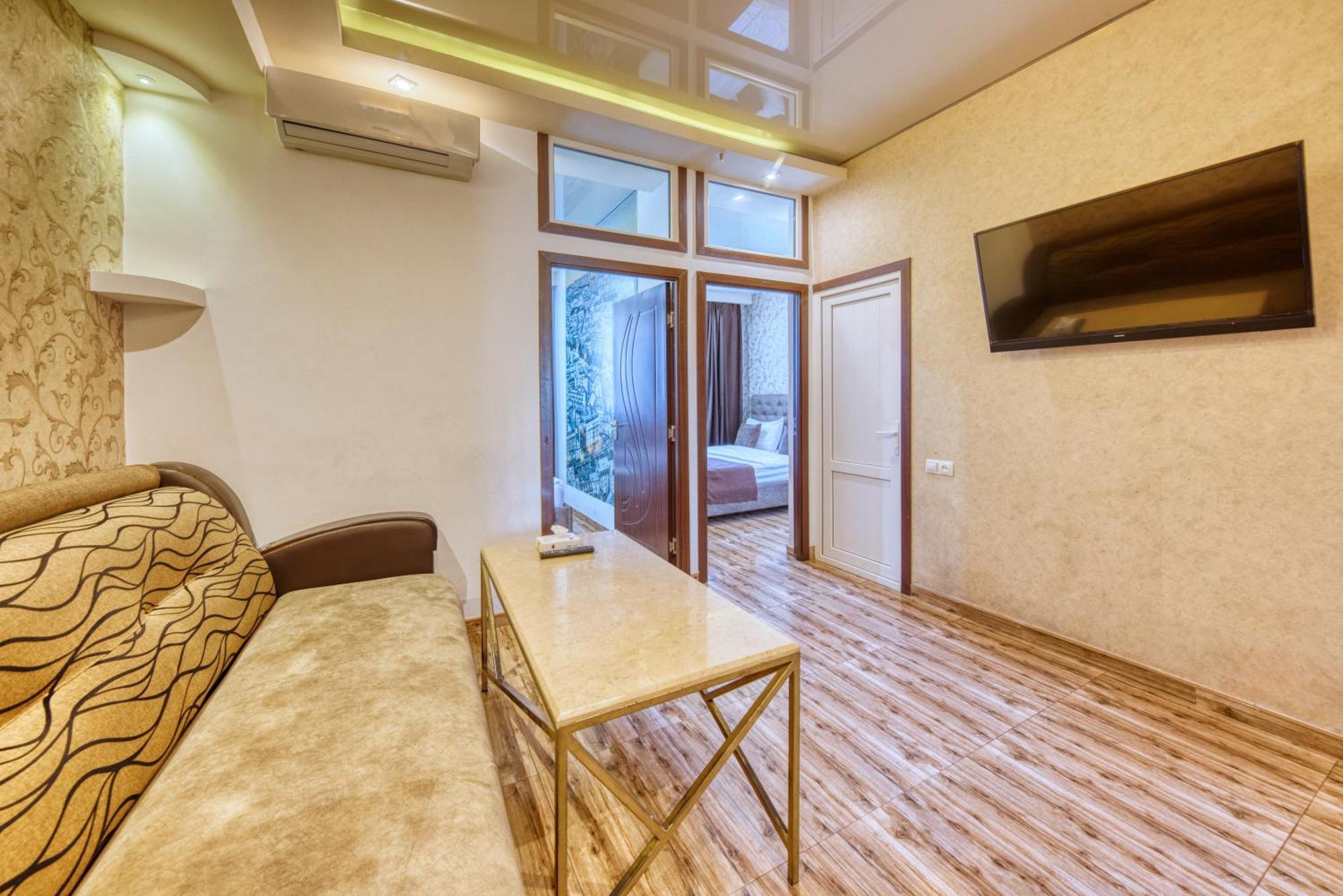 Aleppo Hotel Jerevan Exteriör bild