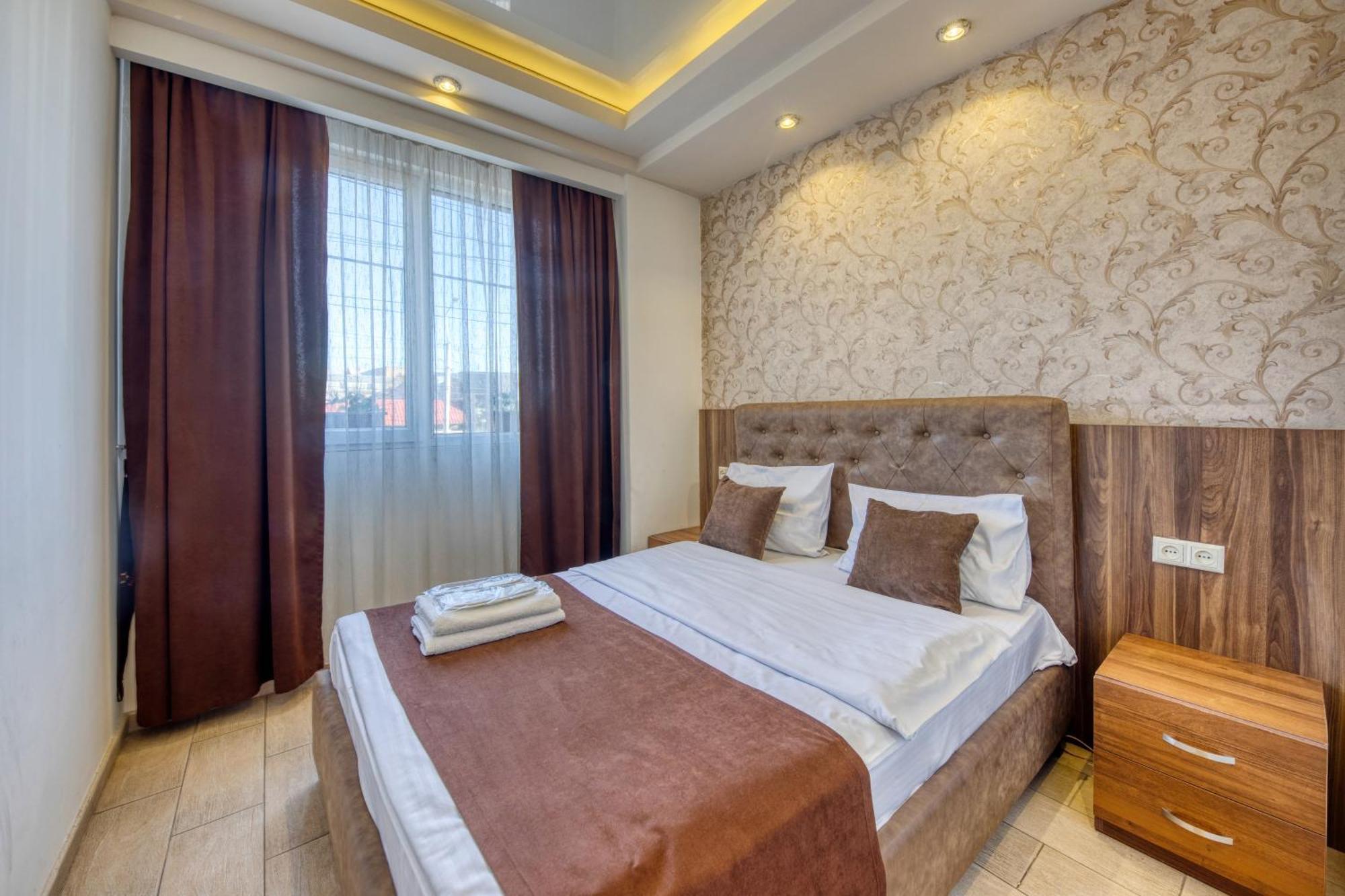 Aleppo Hotel Jerevan Exteriör bild