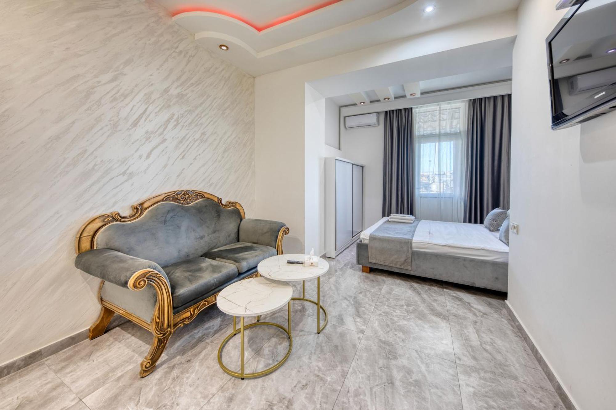 Aleppo Hotel Jerevan Exteriör bild