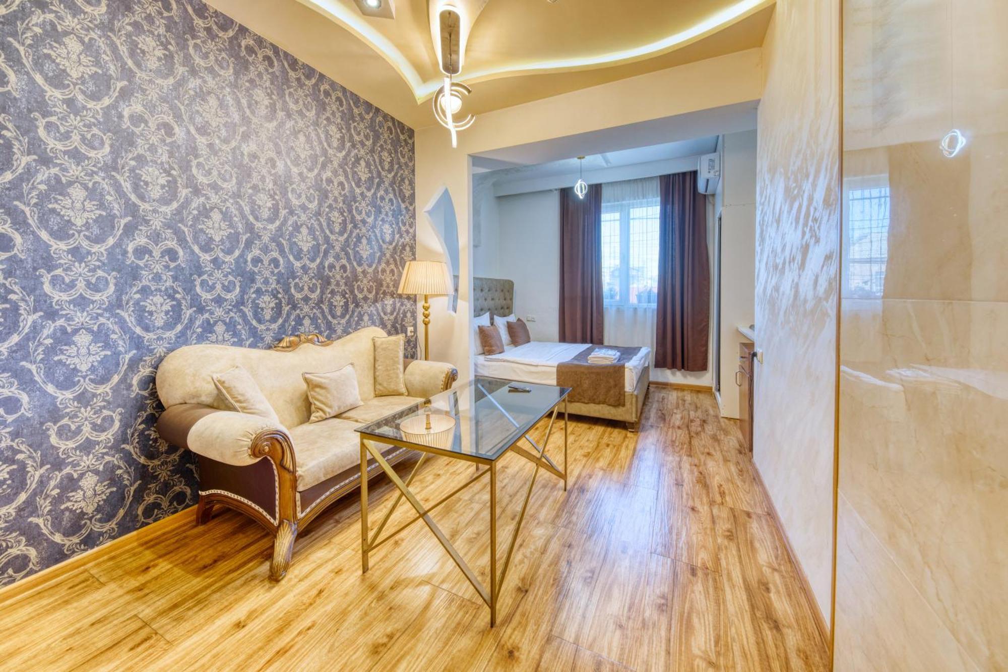 Aleppo Hotel Jerevan Exteriör bild
