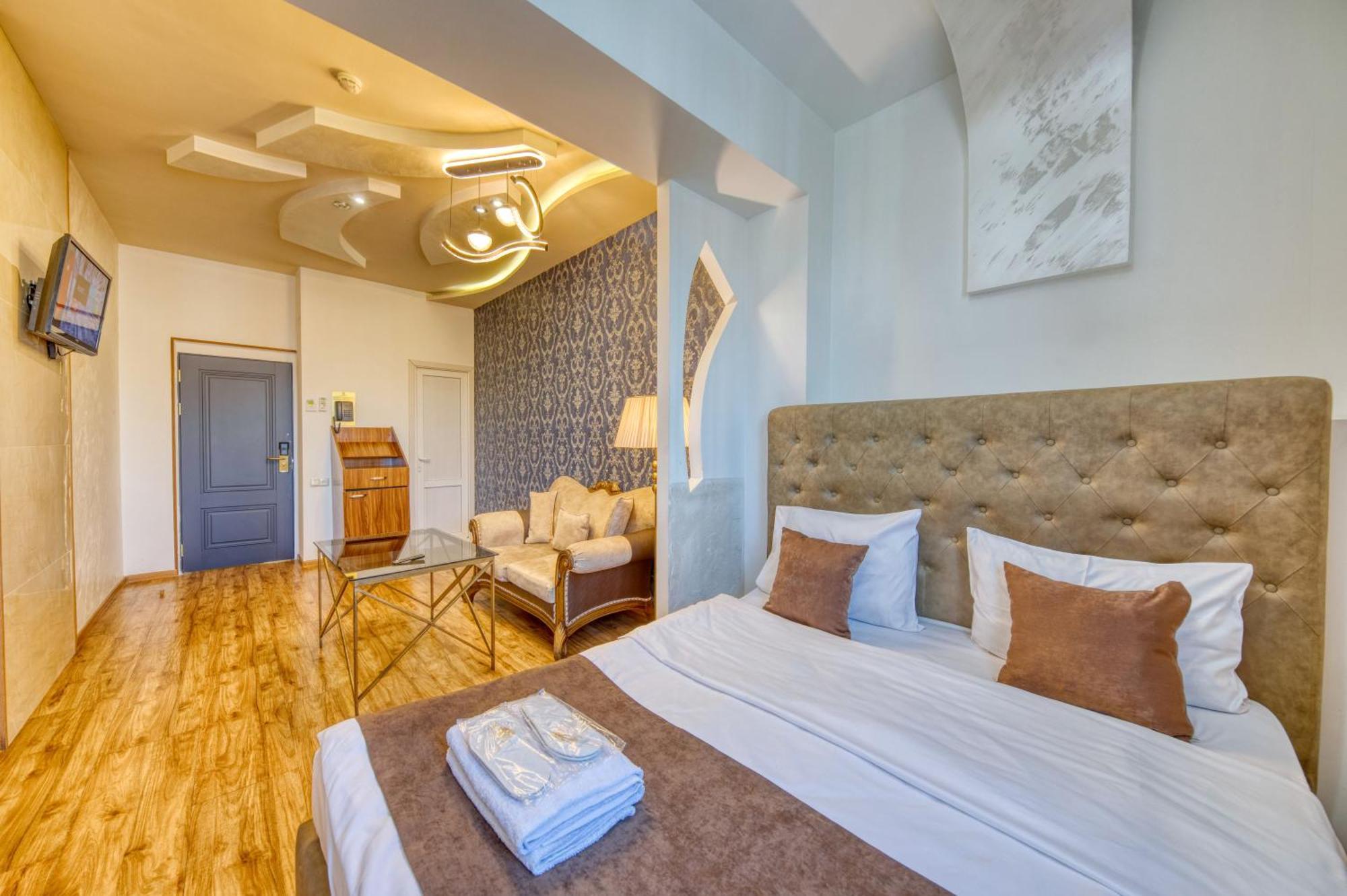 Aleppo Hotel Jerevan Exteriör bild