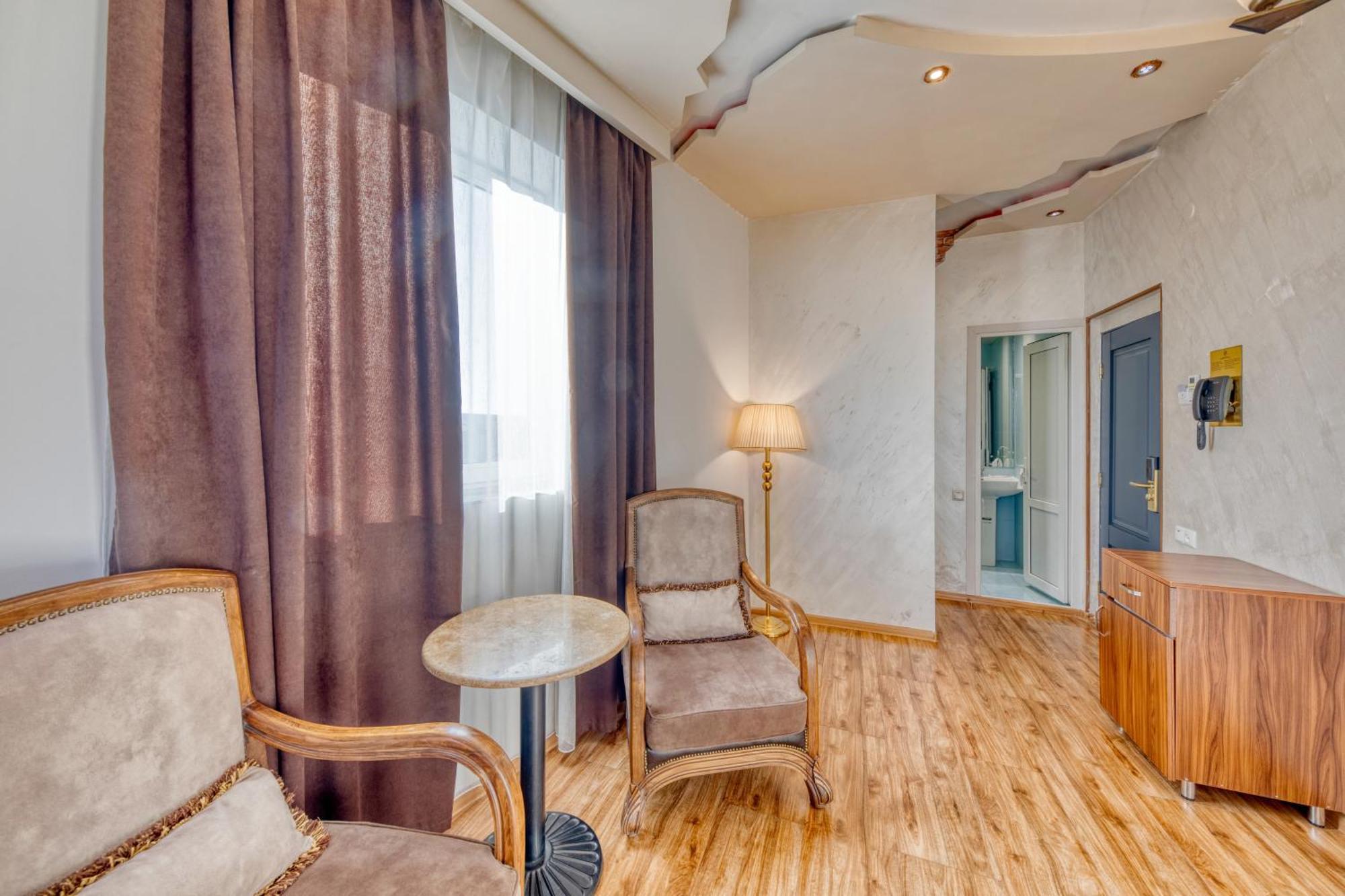 Aleppo Hotel Jerevan Exteriör bild